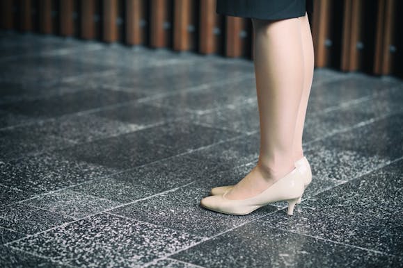 パンプスの痛くならない方法 選び方 歩き方 正しいサイズなどを解説 Tential テンシャル 公式オンラインストア パンプスの痛くならない方法 選び方 歩き方 正しいサイズなどを解説 Tential テンシャル 公式オンラインストア