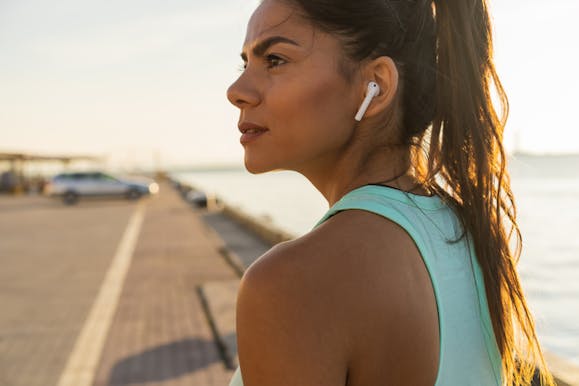 ランニング中におすすめの音楽とは Bpmランニングについても解説 Tential テンシャル 公式オンラインストア ランニング中におすすめの音楽とは Bpmランニングについても解説 Tential テンシャル 公式オンラインストア