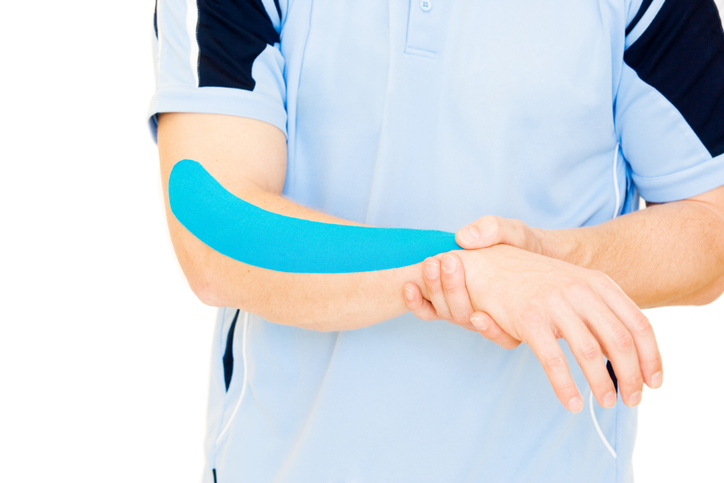 野球肘にはテーピングが良い？効果やおすすめの貼り方を紹介