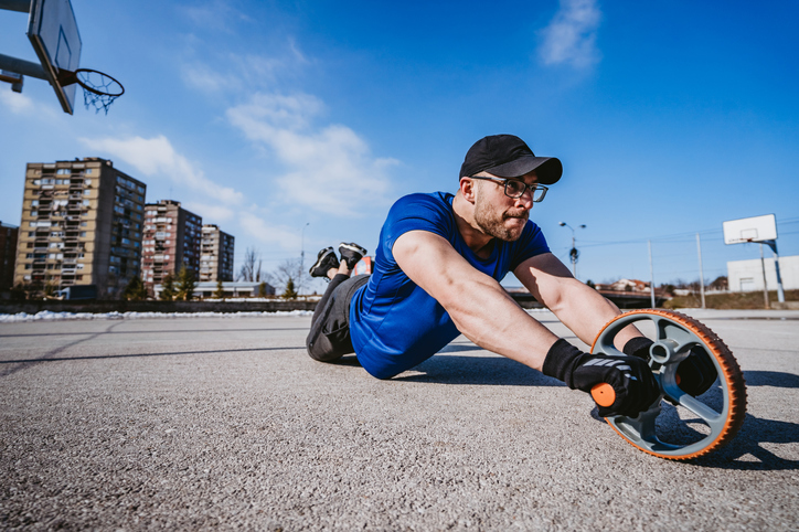 腹筋ローラーでの筋トレ効果がない原因を解説