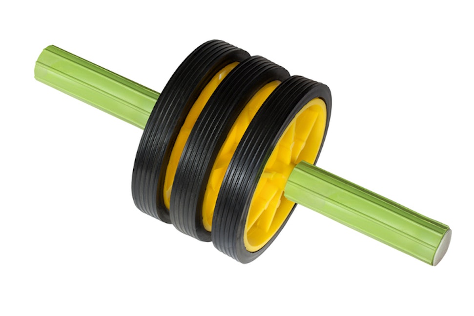 横腹鍛えるなら【腹筋ローラー】!効果的な部位や使い方を紹介