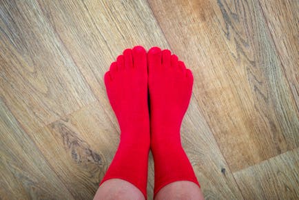 足の不調改善に役立つ5本指ソックスの5つの効果を紹介